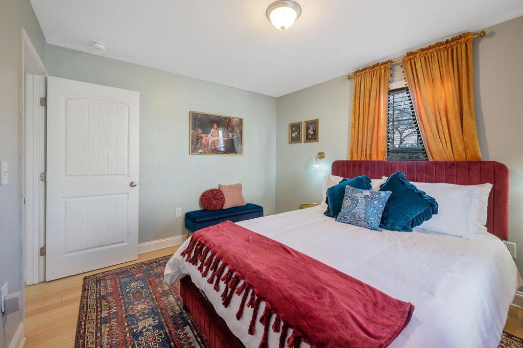 New Victorian Theme, 3Br, Lrg Backyard Close To Pnc Arena, Downtown, And Rdu Airport Raleigh Exterior foto