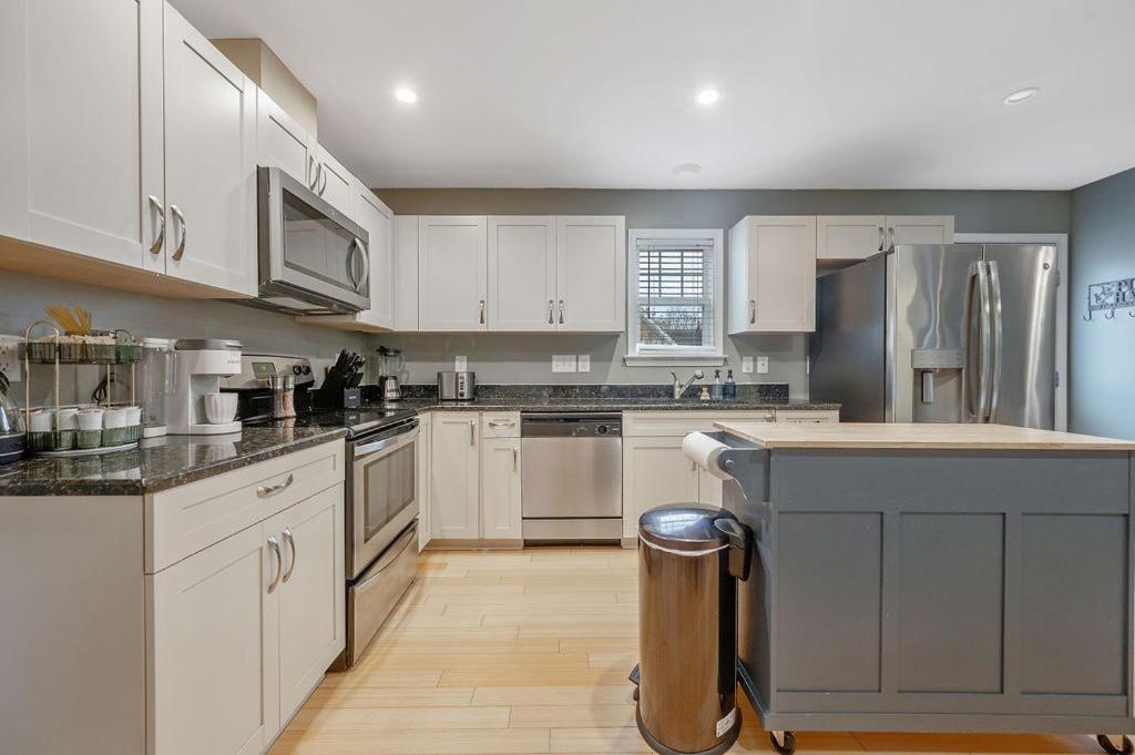 New Victorian Theme, 3Br, Lrg Backyard Close To Pnc Arena, Downtown, And Rdu Airport Raleigh Exterior foto
